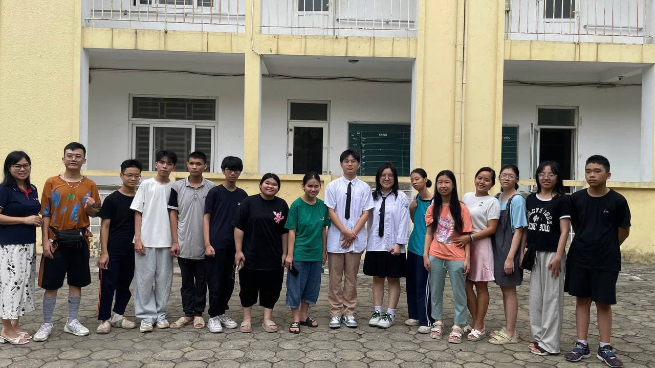 With students at the Nguyễn Đình Chiểu School for the Blind